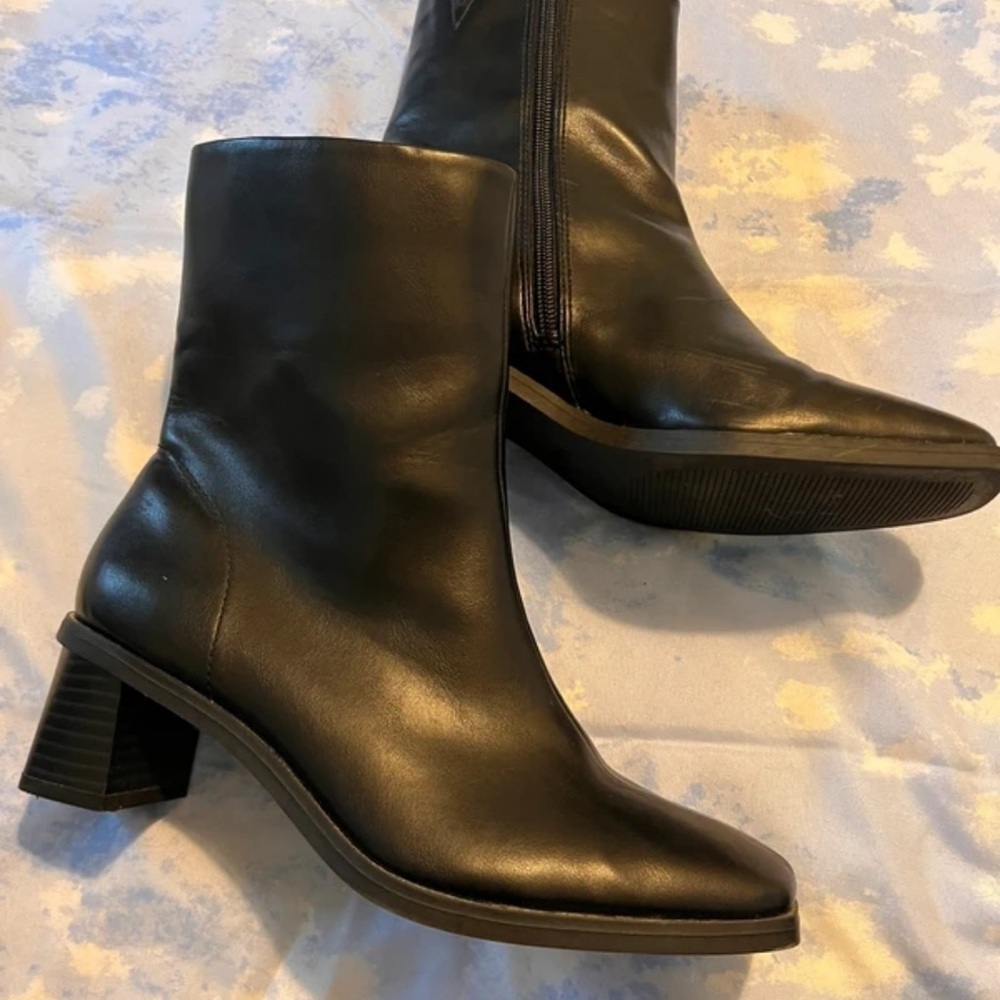 Sleek Black Ankle Booties with Block Heel
